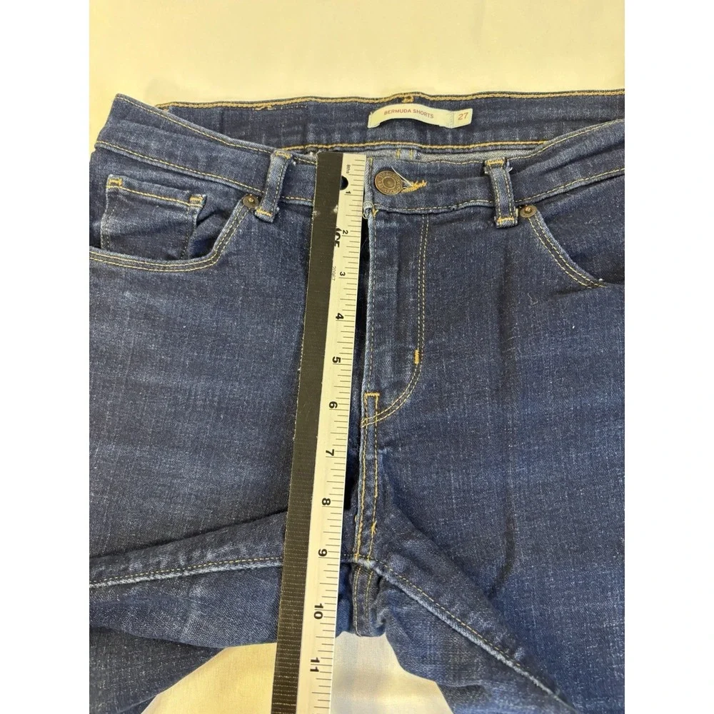 Levi's Women's 27 Dark Wash Bermuda Jean Shorts Jorts Classic Mid Rise Stretch